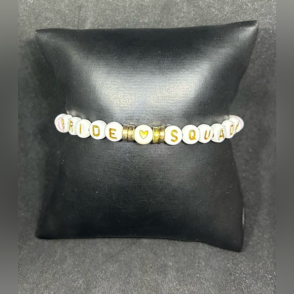 Bride Squad Heishi Bracelet - Picture 1 of 6